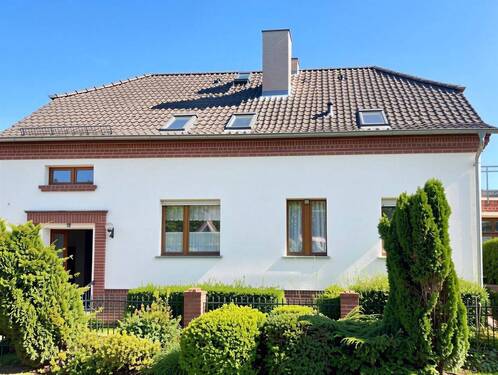 Gebäudeansicht - 7 Zimmer Einfamilienhaus in Wittenberg-Straach