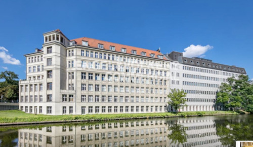 Gesamtes Gebäude - 