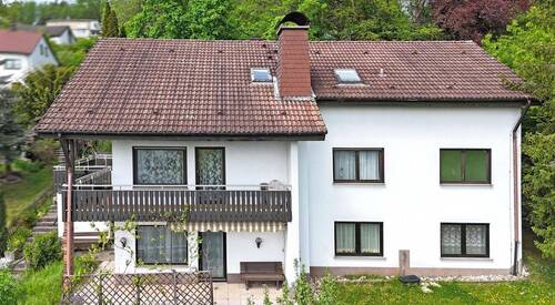 Außenansicht - 9 Zimmer Einfamilienhaus zum Kaufen in Kulmbach