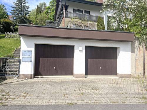 Doppelgaragen - 9 Zimmer Einfamilienhaus in Kulmbach