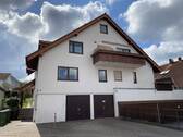 Haus Straßenseite - 2 Zimmer Terrassenwohnung zur Miete in Straubenhardt