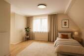 Zimmer 2 OG – Staged - 