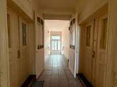 Hauseingang - Etagenwohnung mit 48,40 m² in Leipzig zum Kaufen