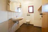 WC - 