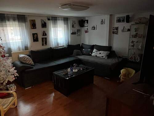 Wohnen 1. OG - Mehrfamilienhaus, Wohnhaus in Korntal-Münchingen zum Kaufen