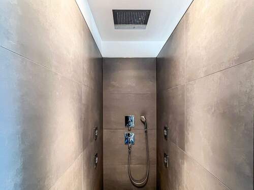 Luxus-Regendusche - 