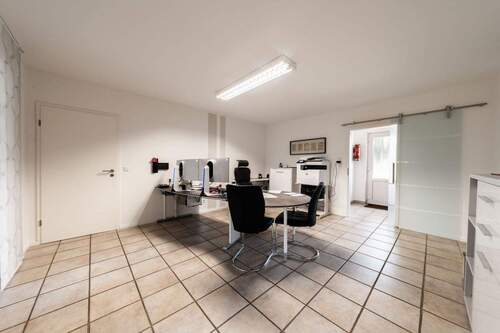Arbeitszimmer - 