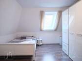 Schlafzimmer - Etagenwohnung mit 67,00 m&sup2; in Leer zur Miete