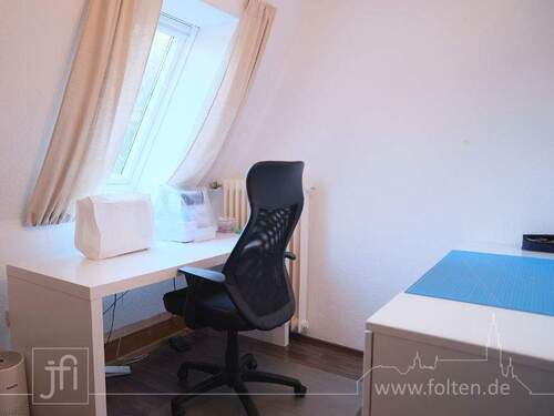 Arbeits- oder Gästezimmer - 