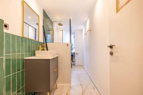 2. Badezimmer mit Dusche - 