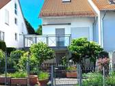 Südansicht - Top gepflegte Doppelhaushälfte mit Garage und Fernsicht