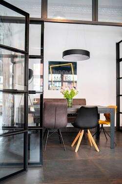 Meetingbereich - Moderner Schreibtischplatz in vollausgetattetem Büro in Duisburg - All-in-Miete