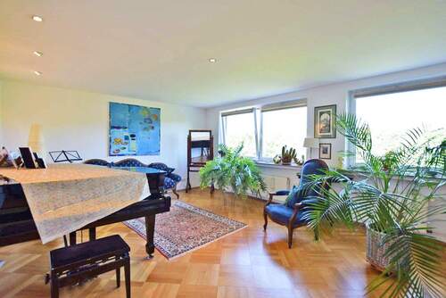 Wohn-/Schlafzimmer EG - 