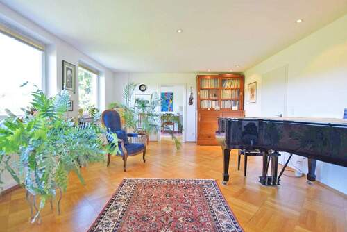 Wohn-/Schlafzimmer EG - 