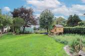 sehr schön anglegter Garten im - 