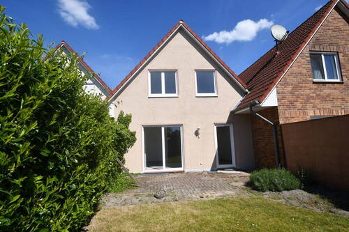 T2367 Außenansicht - 4 Zimmer Reihenmittelhaus in Varrel