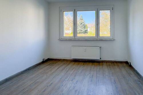 Schlafzimmer - 3 Zimmer Etagenwohnung zur Miete in Jößnitz