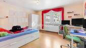 1. OG Schlafzimmer 1 - 