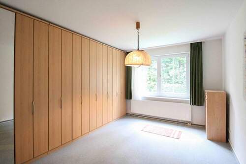 Schlafzimmer - Etagenwohnung mit 81,40 m² in Erlangen zum Kaufen