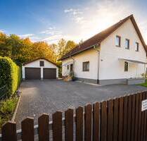 Zweifamilienhaus mit zwei Wohneinheiten und Garten - Neuenburg am Rhein