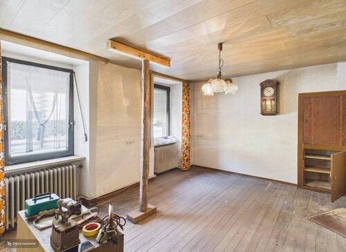 Wohnzimmer EG - 6 Zimmer Reihenmittelhaus in Neuerburg
