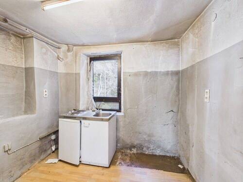ehemals Küche - Reihenmittelhaus mit 108,00 m&sup2; in Neuerburg zum Kaufen
