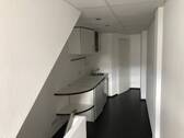 Teeküche und Zugang WC - 