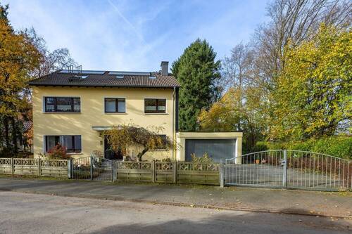 Frontansicht - 7 Zimmer Einfamilienhaus in Wuppertal