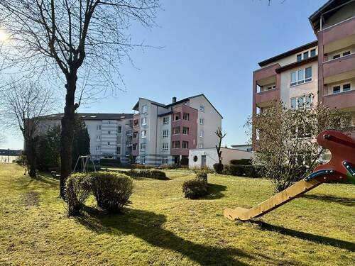 Familienfreundliche Wohnanlage mit viel Grün - 