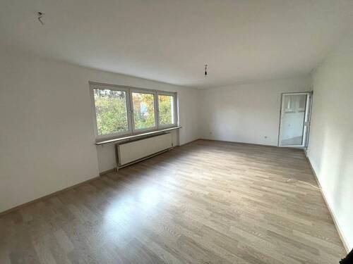 Wohnen - 4 Zimmer Etagenwohnung in Nürnberg