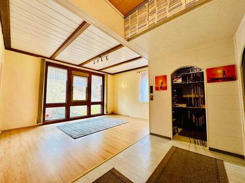 sanierte Wohnung im 1. OG - 
