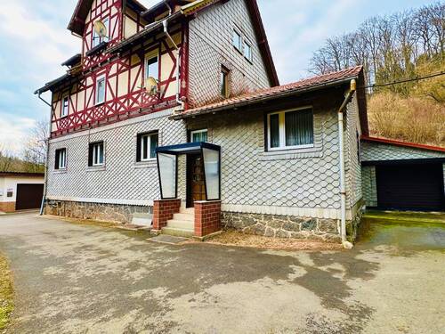 absolute Alleinlage mit Wohnanschrift - 9 Zimmer Mehrfamilienhaus, Wohnhaus zum Kaufen in Trusetal / Laudenbach