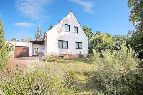 Hausansicht / Straßenseite - Einfamilienhaus in bevorzugter Lage von Dessau-Roßlau