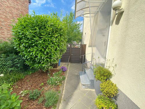 Eingangsbereich zum Haus - Doppelhaushälfte mit 121,80 m&sup2; in Mönchengladbach zum Kaufen