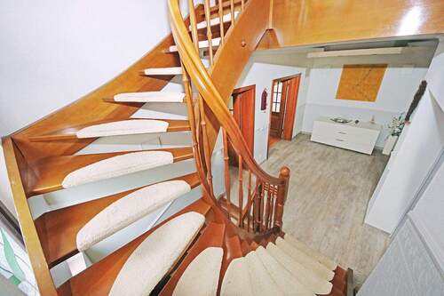 Treppe vom EG zum DG - 
