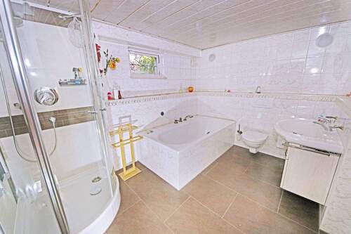 Bad im Keller - 