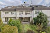 Aussenansicht - 6 Zimmer Reihenmittelhaus in Leonberg