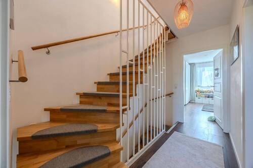 1. OG: Treppenaufgang - 