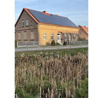 Haus in Ostseenähe, Alte Schule solides Backsteingebäude - Medow Wussentin