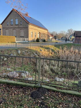 Bild 2 - 7 Zimmer Einfamilienhaus zum Kaufen in Medow