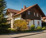 Außenansicht 2 - Wohlfühlhaus für Familien: großzügig wohnen mit Garten in Emmerting