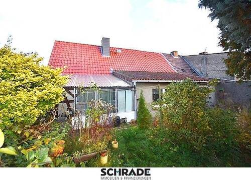 ...mit Garten am Haus - 4 Zimmer Mehrfamilienhaus, Wohnhaus in Kalbe/Milde