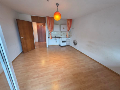 Zimmer - 1 Zimmer Etagenwohnung zum Kaufen in Singen (Hohentwiel)