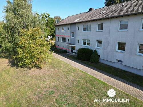 Vorderseite - 3 Zimmer Etagenwohnung zum Kaufen in Hameln / Hastenbeck