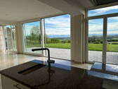 Kochinsel mit Blick zum See - 