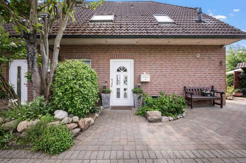 Hauseingang - 5 Zimmer Doppelhaushälfte in Brunstorf