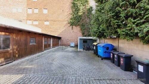 2 Innenhof (1) - 