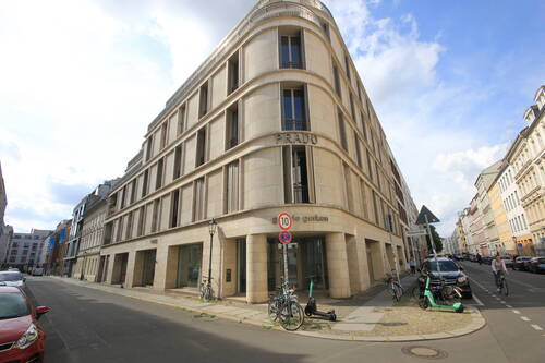 Haus.JPG - Moderner Bau in Best-Lage - Neuwertige Wohnung (2013) - Vollbad 