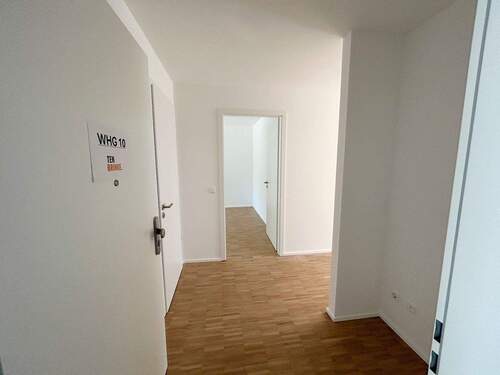 Eingang-Garderobennische - 