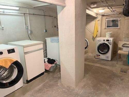 Waschküche - 1 Zimmer Mehrfamilienhaus, Wohnhaus in Düsseldorf